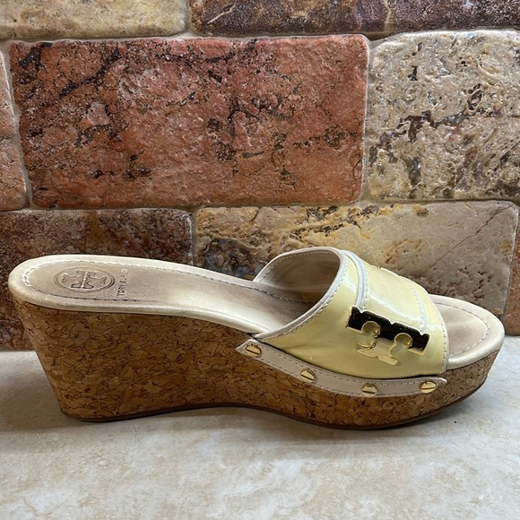Tory Burch Wedge Sandals Platform Patent Leather Cork Yellow Size 10 M - Picture 8 of 16